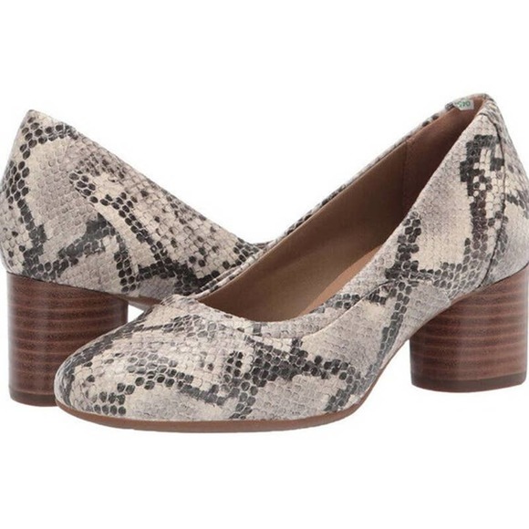 Clarks Shoes Clarks Nib Un Cosmo Step Chunky Heel Pumps